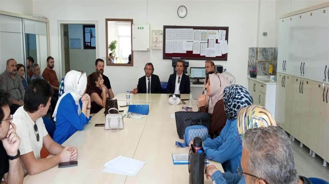 İLÇE MİLLİ EĞİTİM MÜDÜRLÜĞÜNDEN OKULUMUZA ZİYARET